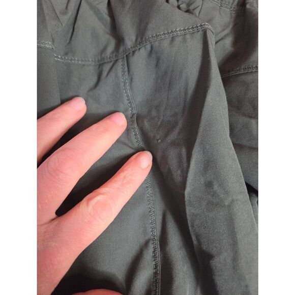 Halara Grey Gray Lightweight Joggers Sz. Sm. NWT FLAWED - Picture 4 of 5